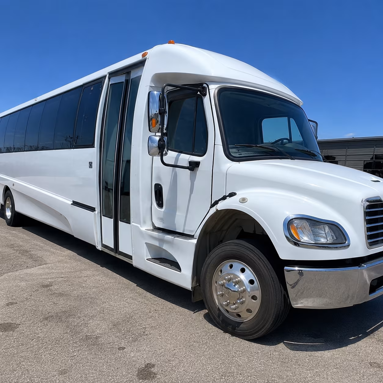 buses for sacramento day trips and northern california field excursions