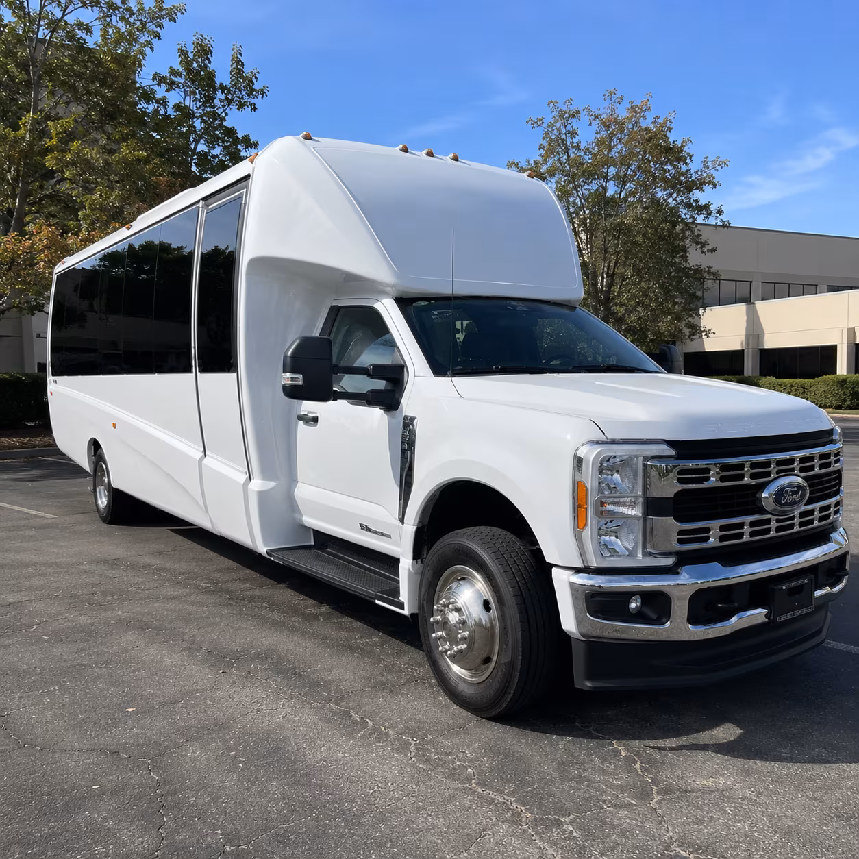 wedding shuttle buses for chico and the butte county foothills